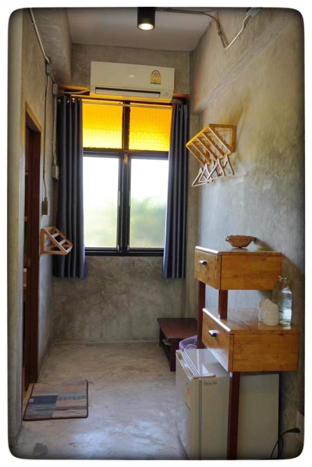 The Picturebook Guesthouse Мае-Сот Экстерьер фото