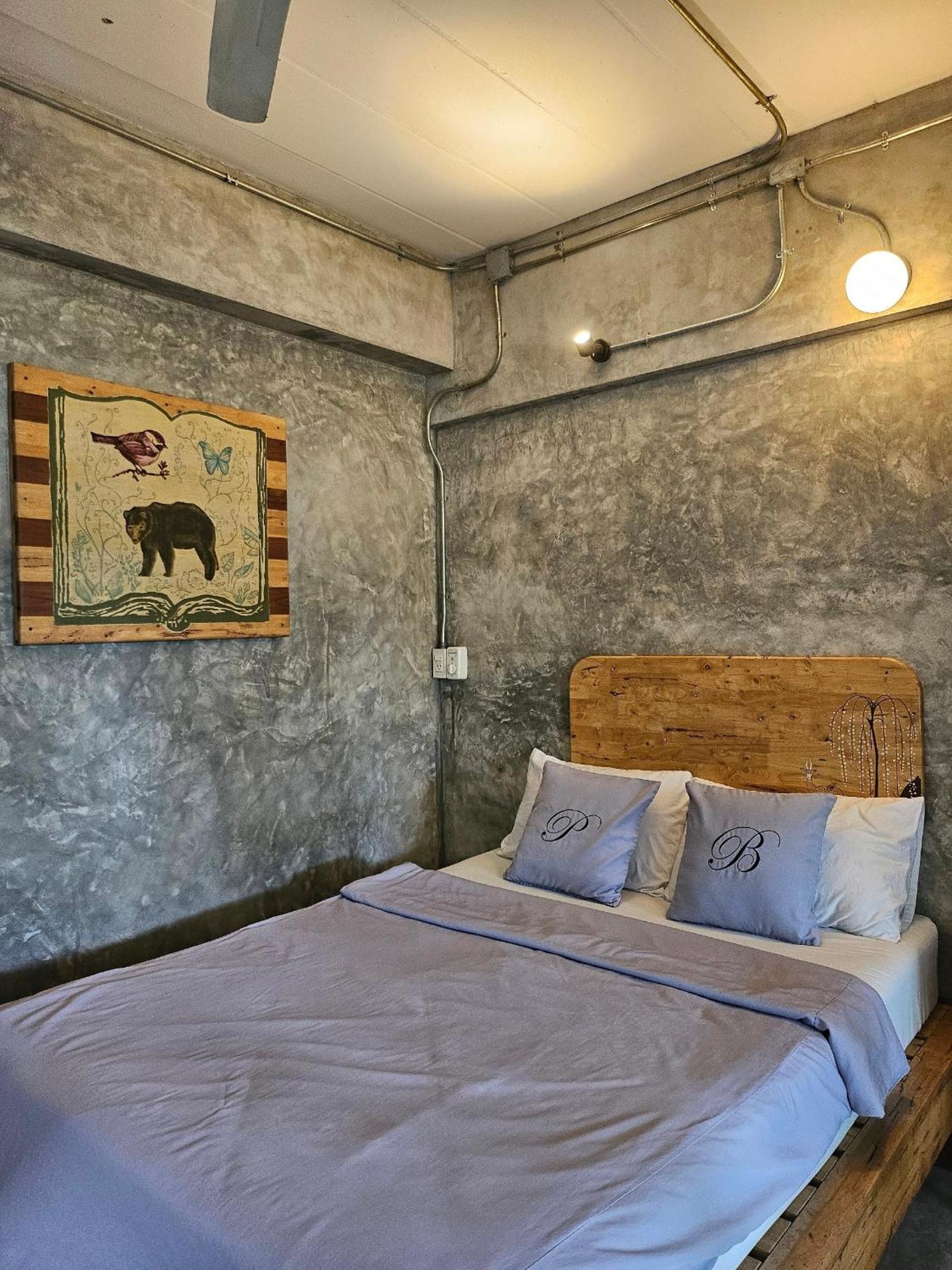 The Picturebook Guesthouse Мае-Сот Экстерьер фото